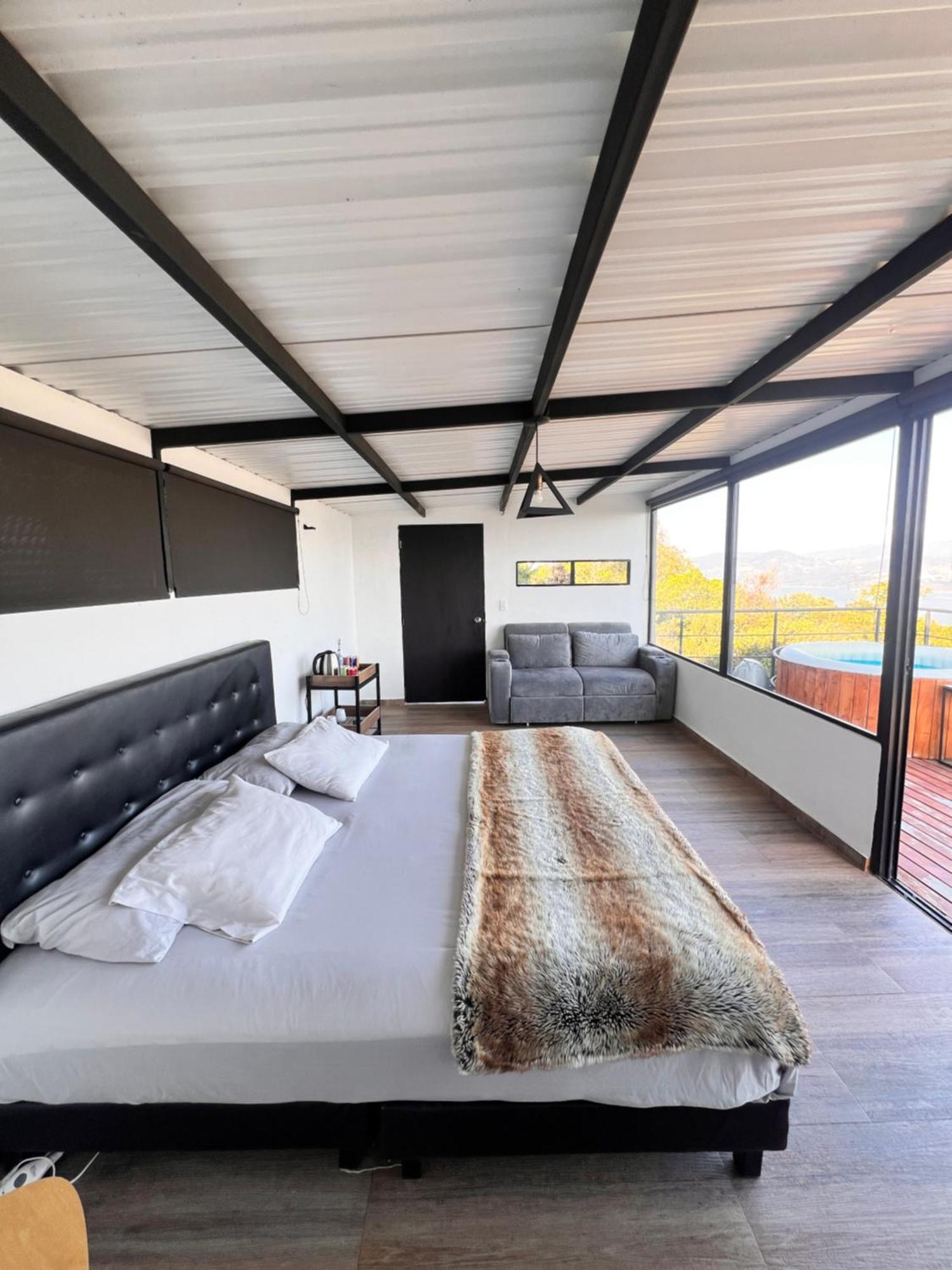 Casa Oro Glamping Hostel Ґуатавіта Екстер'єр фото